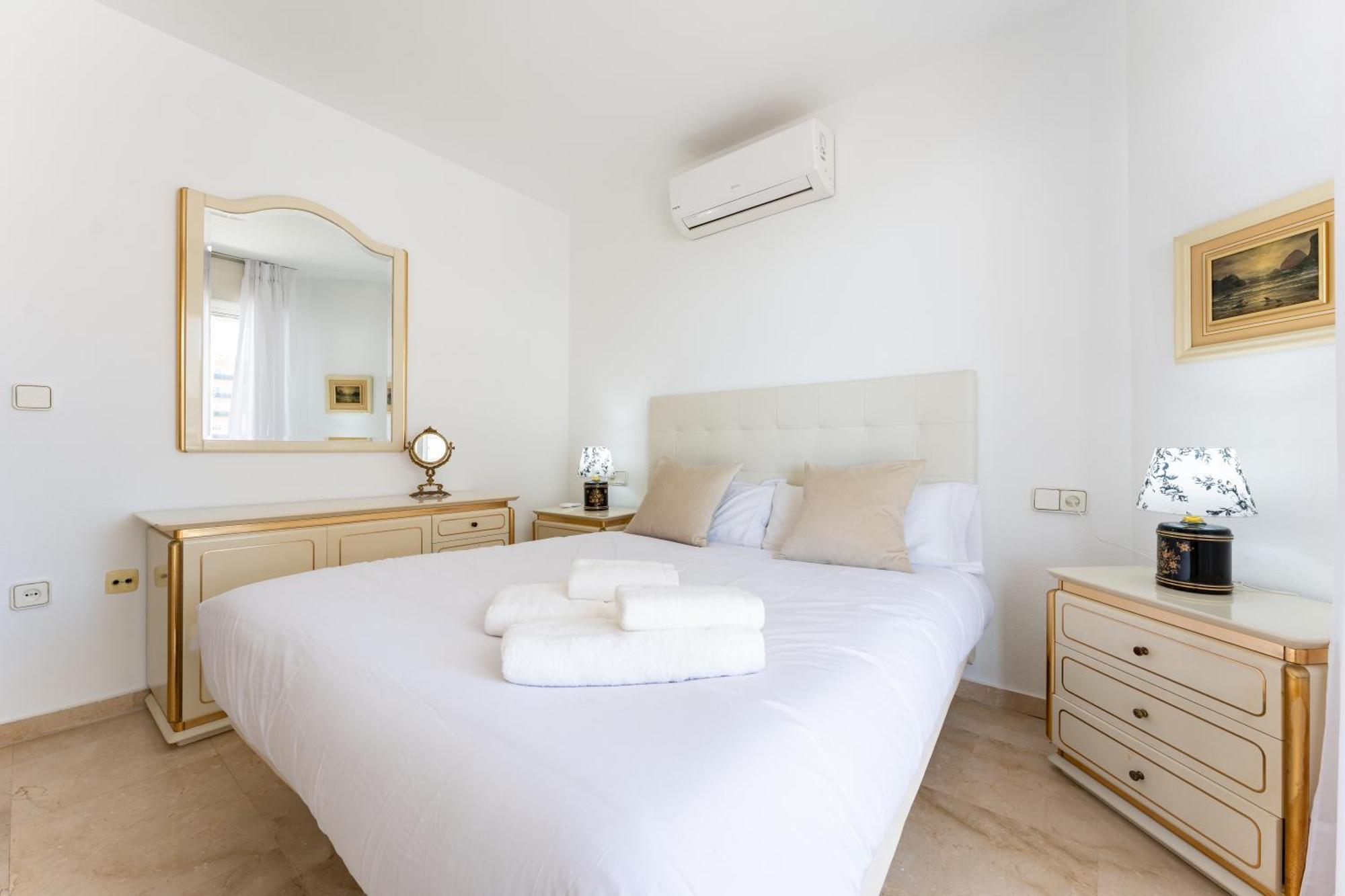 Ferienwohnung Tropico Carihuela View & Parking Torremolinos Exterior foto