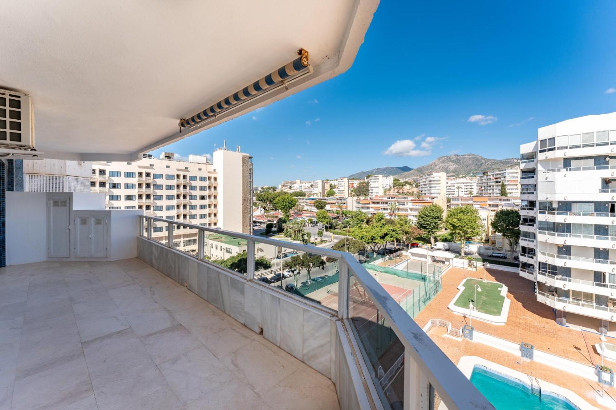 Ferienwohnung Tropico Carihuela View & Parking Torremolinos Exterior foto
